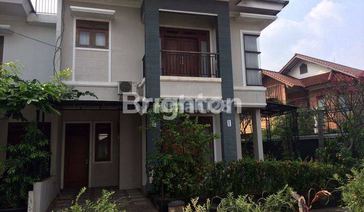 RUMAH MODERN TOWNHOUSE AREA LEBAK BULUS 1