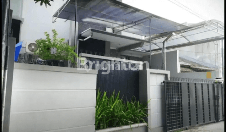 RUMAH BAGUS LAMPER 2 LANTAI HARGA MURAH SIAP HUNI DEKAT KOTA 1