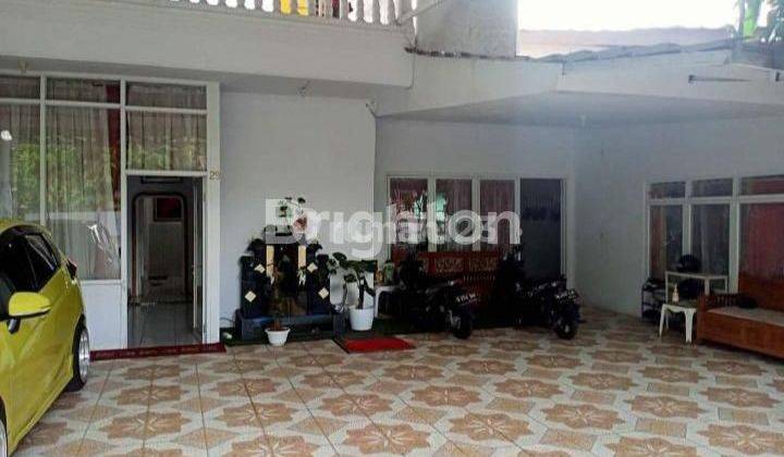 RUMAH BESAR DI BELAKANG MALL PESONA SQUARE 2