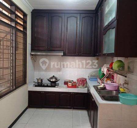 Rumah Luas dan Nyaman di Jemur Andayani Surabaya 2