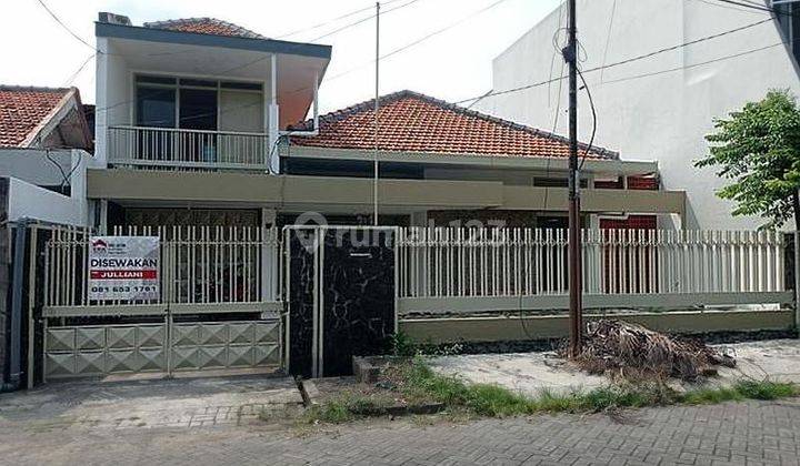 Rumah Luas 3 Kamar Tidur di Jemur Andayani Dekat Tol Dan Petra 1