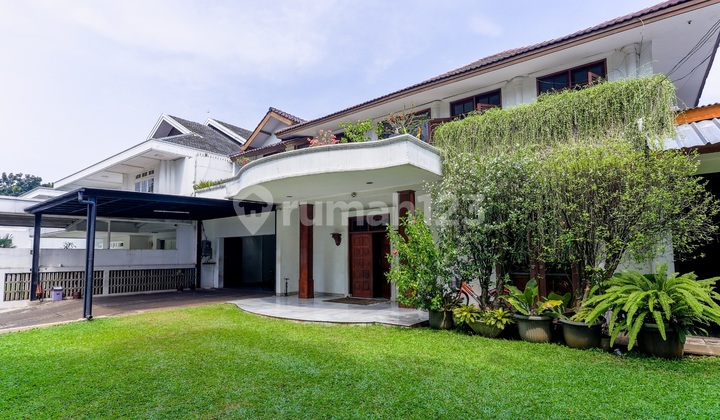 PONDOK INDAH HOUSE - JL. SEKOLAH DUTA