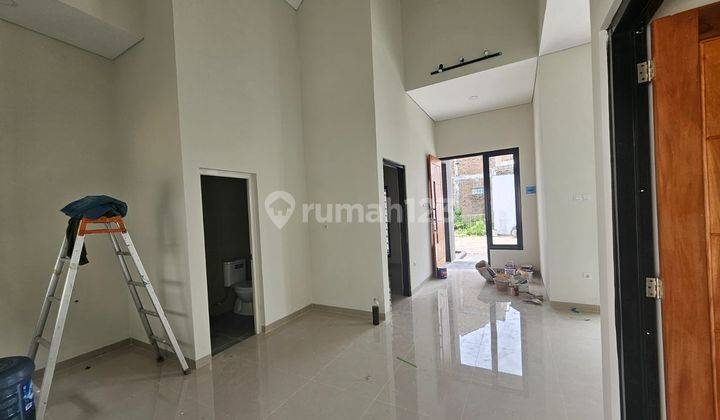 Rumah Lokasi Cluster Pedurungan Semarang Sudah Free Ac, Cctv 2