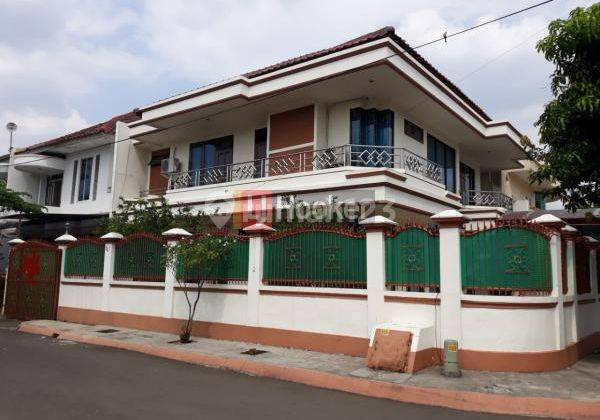 Dijual Rumah Hook di Taman Modern Cakung 1