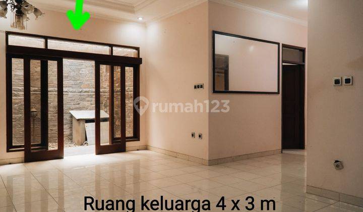 Rumah Di Taman Kopo Indah 3 Ada Taman Depan Dan Samping , 2