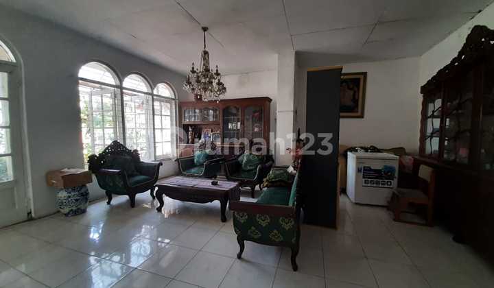 Rumah Dengan Tanah Luas di Kramat Senen Jakarta Pusat #AW Rumah Dengan Tanah Luas di Kramat Senen Jakarta Pusat #AW