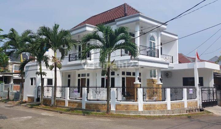 Rumah Design Istana Brand New di Kota Tangerang Selatan  - 2 Lantai #OK 1