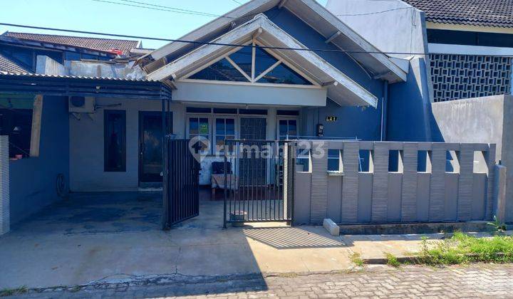 RUMAH siap pakai DI PURI ANJASMORO 1