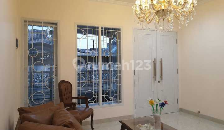 Rumah Mewah di Bukit Nusa Indah