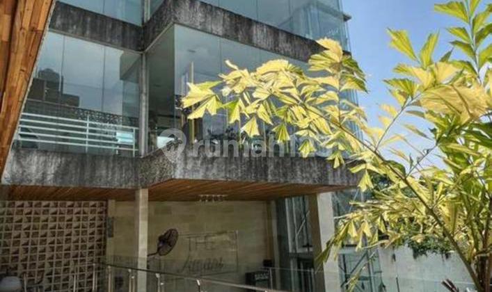 RUMAH SUPER MEWAH JL PERDAGANGAN PESANGGRAHAN JAKARTA SELATAN