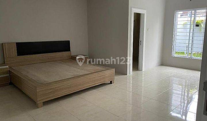 Cantik Semi Furnished Lokasi Hook daerah Tomang Jakarta Barat 2