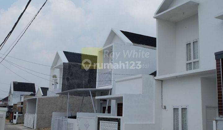 Rumah di Griya Fantasi Way Halim 2