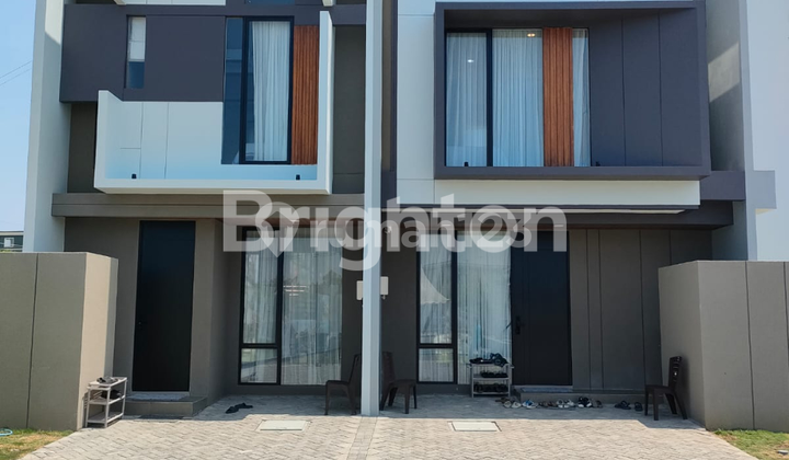 RUMAH MEWAH 3 LT DESIGN MODERN DI GRAND EASTERN SUKOLILO SURABAYA DEKAT PAKUWON CITY