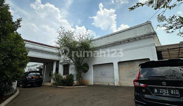Rumah Klasik Komplek DEPLU Tangerang 2