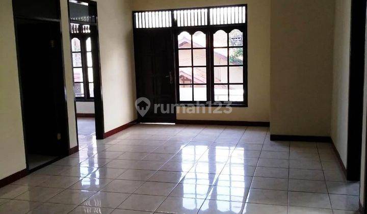 Rumah Mewah Siap Huni Di Komplek Margahayu Raya 2