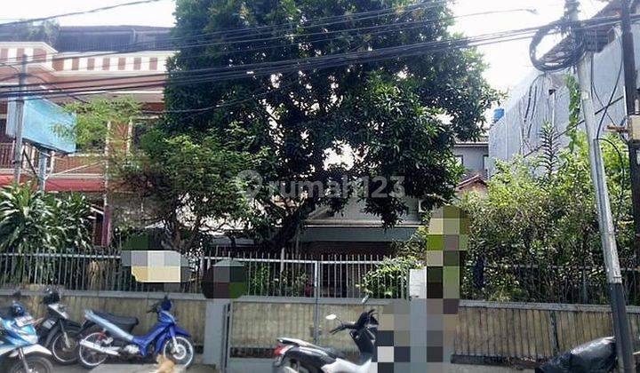 Rumah Lama Butuh di Renovasi Wolter Monginsidi Kebayoran Baru 1