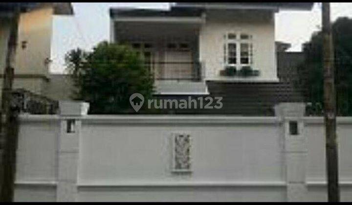 Rumah kemang timur 1