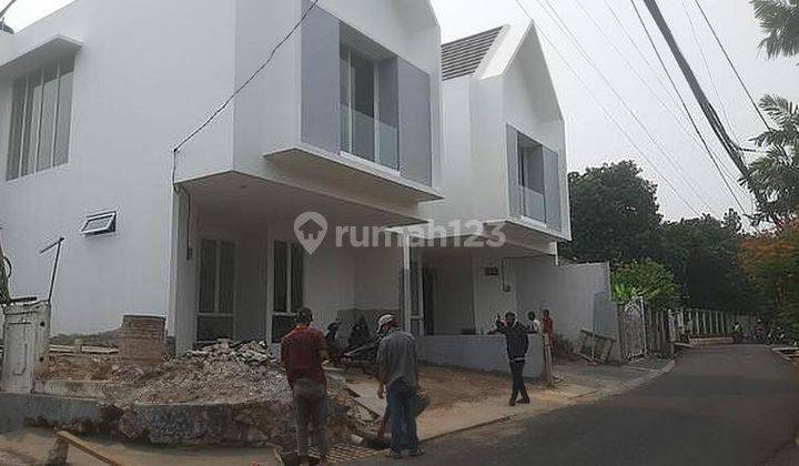 Rumah Scandinavian Jati Padang Jakarta Selatan 1