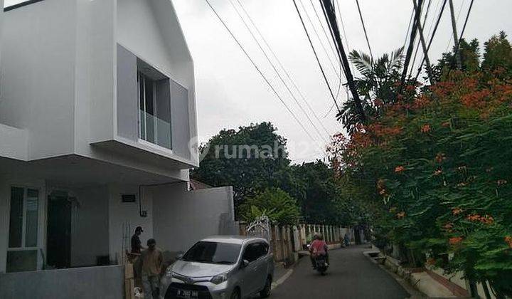 Rumah Scandinavian Jati Padang Jakarta Selatan 2