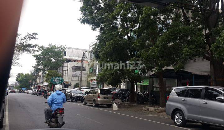 Rumah tua hitung tanah ditengah kota area bisnis 2