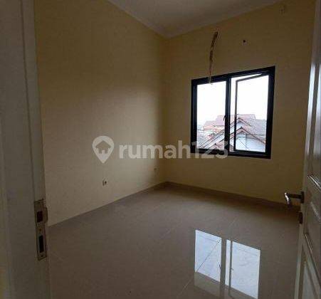 Rumah Baru Ready Stock, Lokasi Strategis di Jatiwaringin, Pondok Gede, Bekasi 2