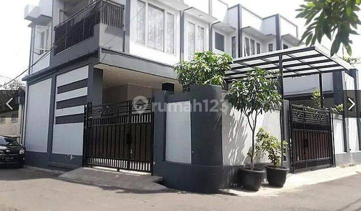 Rumah Second Terawat, Posisi Hook Di Cipayung, Jakarta Timur 1