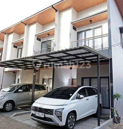 Dijual rumah 2 lantai 1