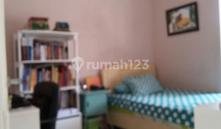 Beautiful ready-to-occupy house in Bintaro Jaya sector 5 cluster. 2
