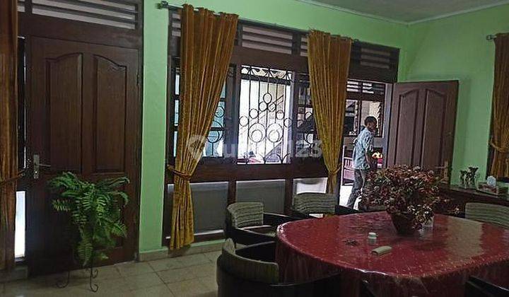 Rumah Kayu Manis Matraman,strategis Untuk Kantor, Ruko,restaurant,kost2an, Supermarket - Murah!!  2