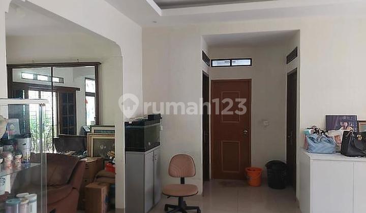 Villa Beautiful Bintaro 2