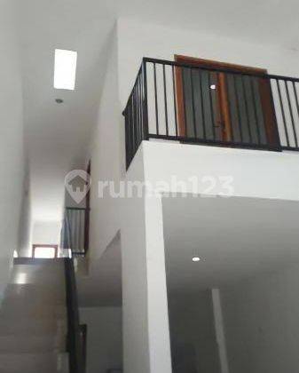 Rumah bagus di Villa bintaro indah 1