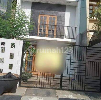 Rumah bagus di Villa bintaro indah 2