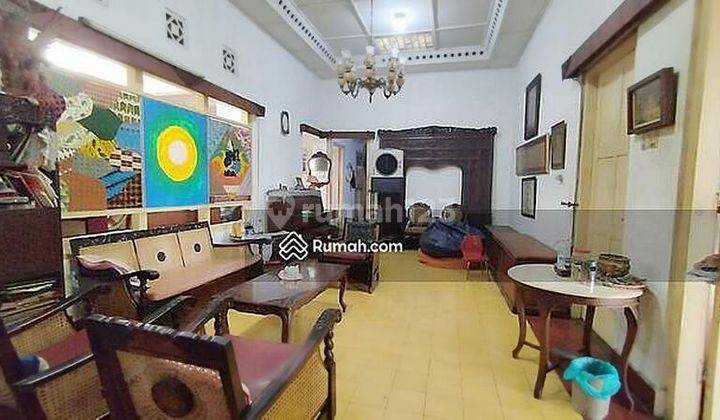 Rumah lama murah di yado radio dalam jakarta selatan 1