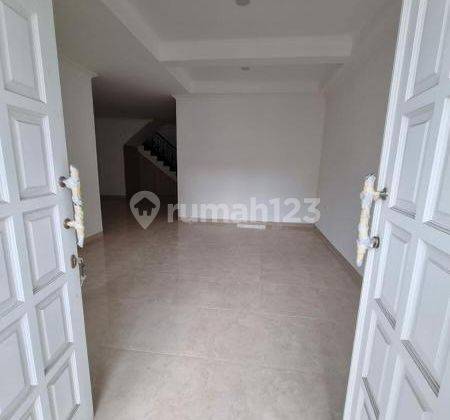 Dijual rumah cantik di Pejaten Timur 2