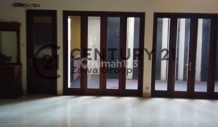 Rumah Kebayoran Baru 2 Lantai Jakarta Selatan 1