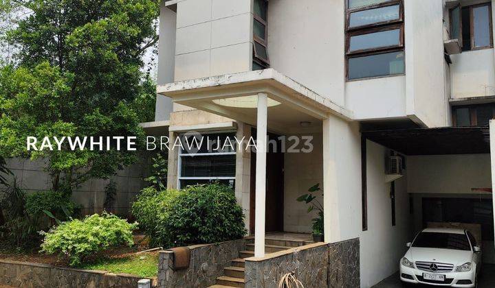 Townhouse dalam Kompleks Kemang Raya Lokasi Strategis 1