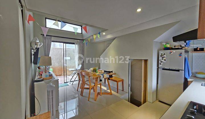 Rumah Cantik Siap Huni Vtown House Dekat Stasiun Jurangmangu 2