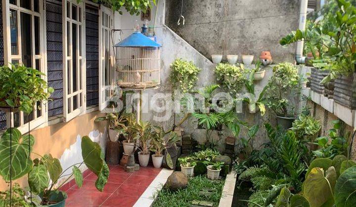 RUMAH 2 LANTAI BANGUNAN LAMA COCOK DI BANGUN LAGI 1