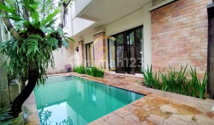 Rumah Cantik di Menteng Bintaro ada Kolam Renang (1309-EA-RY)