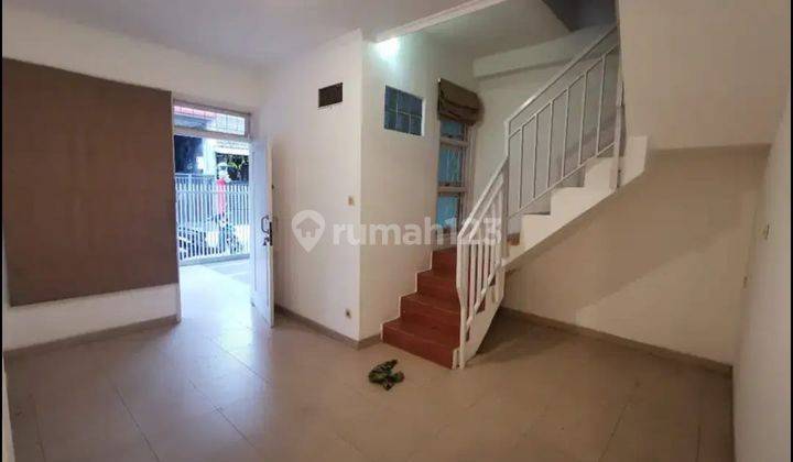 Rumah Siap Huni, Hunian Nyaman dan Lokasi Strategis dekat Bintaro Jaya @Villa Bintaro Indah 2