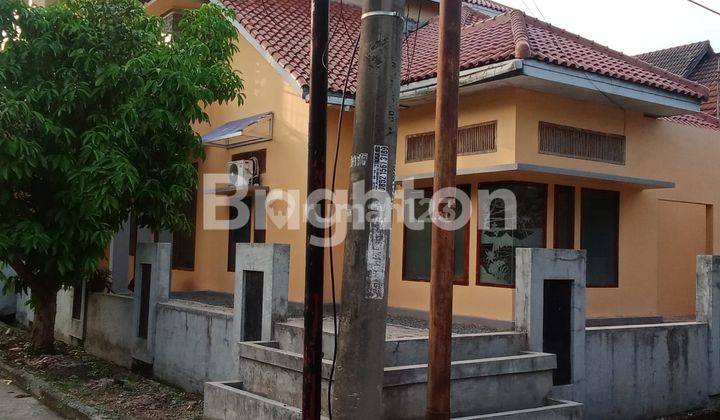 RUMAH 2 LANTAI STRATEGIS DIKOTA DEPOK 1