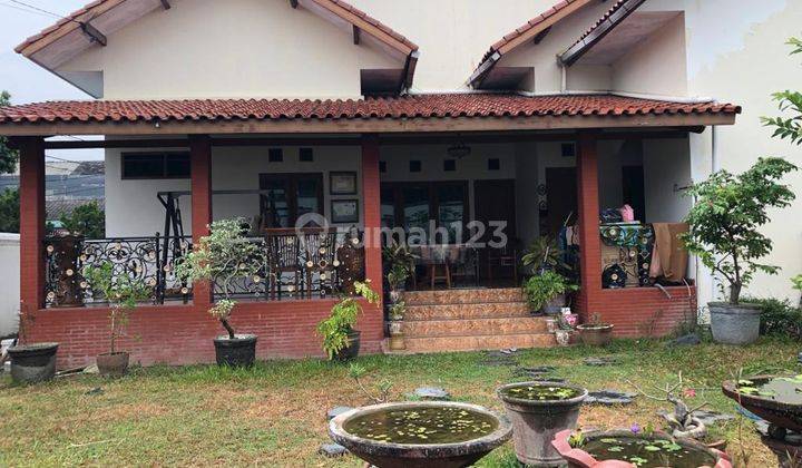 Rumah Luas & Kokoh di Tengah Kota Full Furnished 2