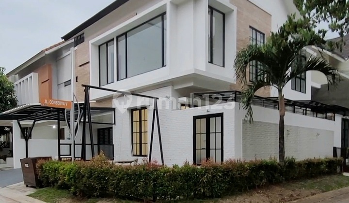 Rumah Mewah Dengan Swimming Pool Di Sektor 9 Bintaro Rumah Mewah Dengan Swimming Pool Di Sektor 9 Bintaro