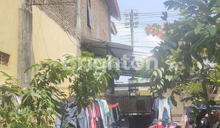 RUMAH INDUK DAN KAMAR KOST DI TEPI JALAN PADAT DAN RAMAI, DEKAT LINGKUNGAN PABRIK DAN IINDUSTRI 2