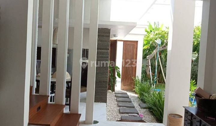 Villa modern, cantik dan siap huni cocok untuk invest dan huni di Jimbaran Bali 2