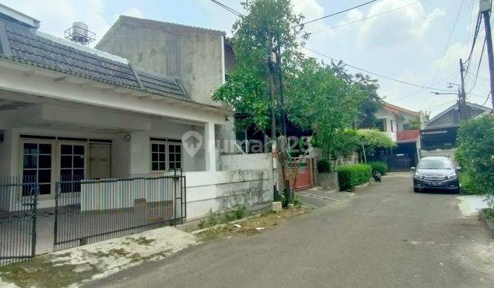 Rumah minimalis, bebas banjir, lokasi strategis di Bintaro. 2