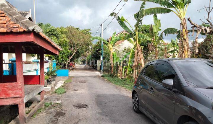 Rumah Dengan Pekarangan Luas 205 Meter Persegi Lokasi Sitimulyo Piyungan Bantul 2