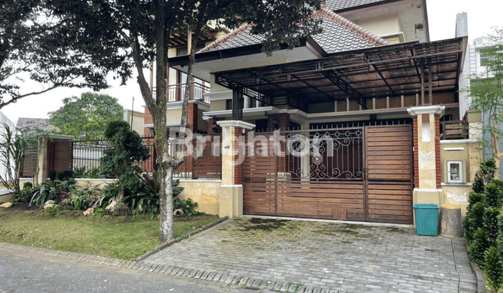 Rumah 2 lantai siap huni area villa golf araya malang 1