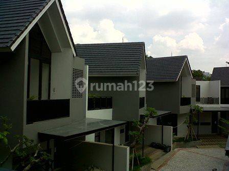 Rumah Baru Dijual Di Kemang. Dalam Cluster. Harga Nego.  1