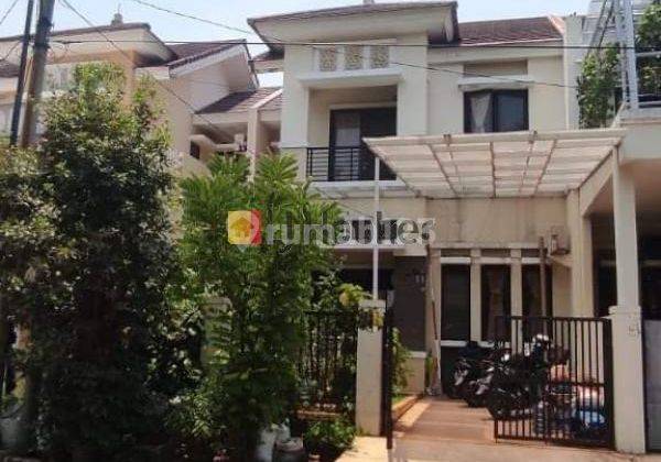 Dijual rumah siap huni depan taman di Cluster Aralia Harapan Indah Bekasi 1